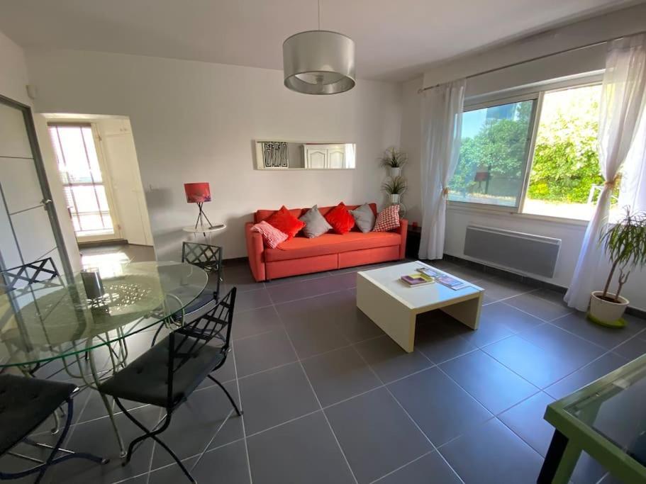 45m2 A Avec Acces Piscine Apartment Bordeaux